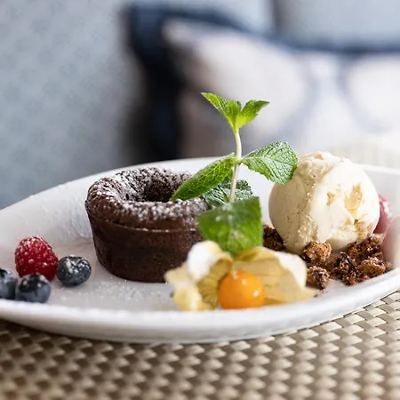 Parkhotel An Der Therme Hotel