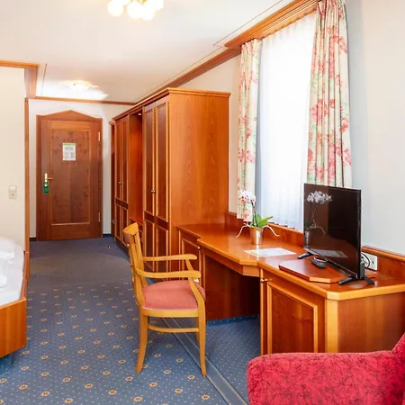 ホテル Parkhotel An Der Therme