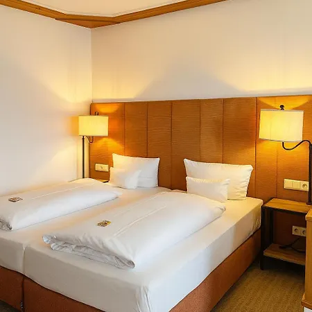 Parkhotel An Der Therme 4*