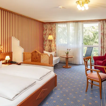 ホテル Parkhotel An Der Therme バート・クロツィンゲン