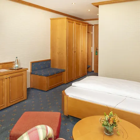 Parkhotel An Der Therme Hotel